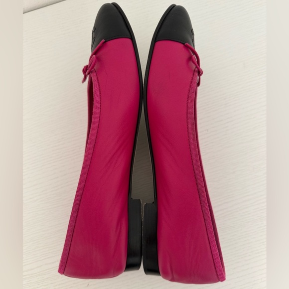 Chanel Hot Pink & Black Leather CC Bow Ballet Flats Size 40.5 Authentic Shoes - Picture 6 of 9